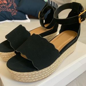 New 5.5 women’s platform sandals